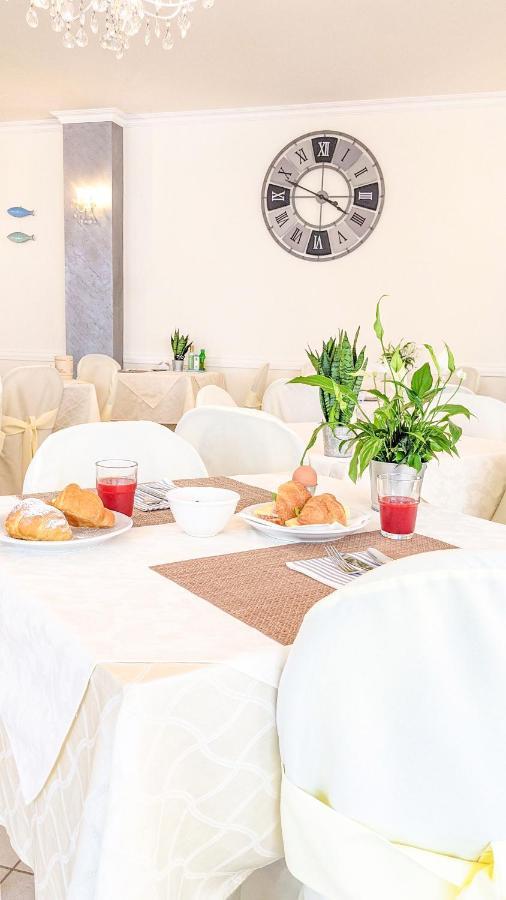 Hotel Explorer Червія Екстер'єр фото